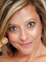 Curvy British housewife getting very frisky